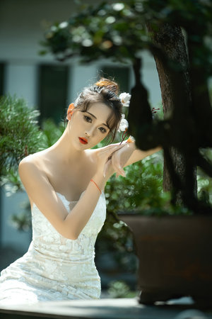 裸体美女露阴视频看